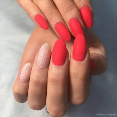 NAIL BAR 4 HANDS