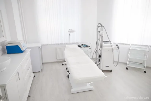 Клиника инновационной косметологии MAR`ERA CLINIC на улице Коллонтай