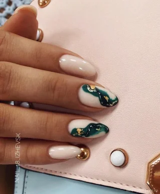 Салон красоты Nail18 на улице Азина